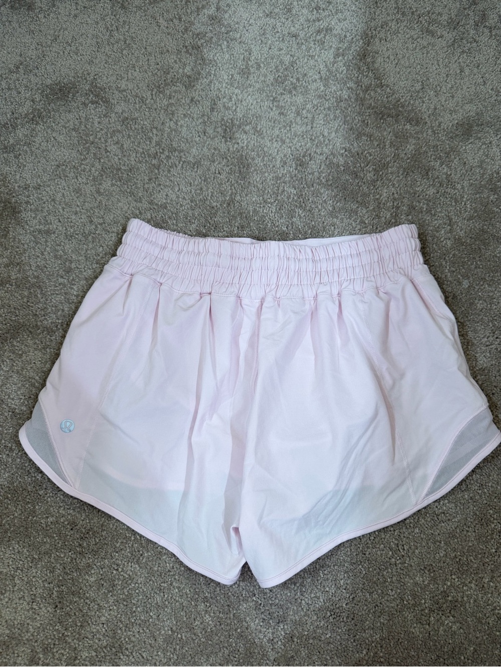 Women’s Light Pink Lululemon Shorts, Size 6 - Picture 2 of 4